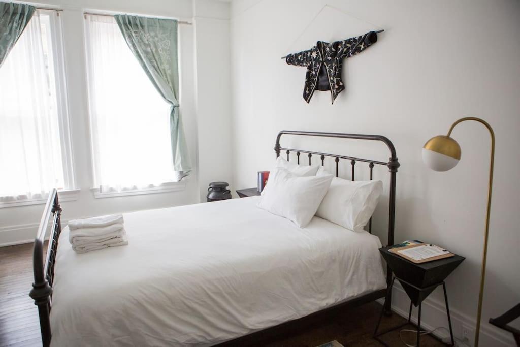 Object Hotel 1Br Shared Bath Room 2D 비스비 외부 사진